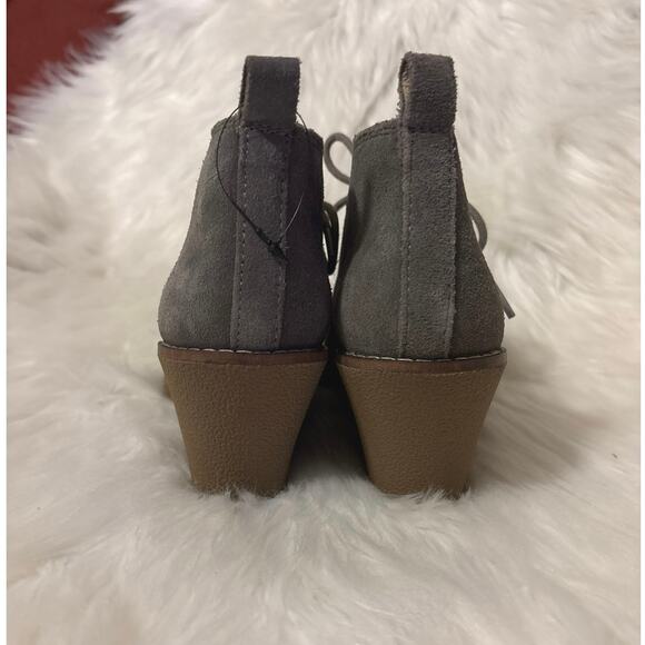 White Mountain Gray Leather Lambert Wedge Lace Up Boots Size 7 - Picture 4 of 6